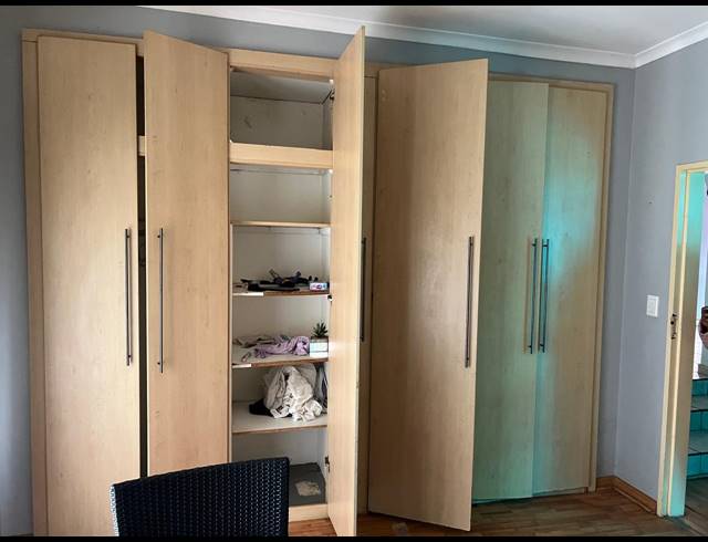 6 BEDROOM HOUSE FOR SALE IN CASHAN